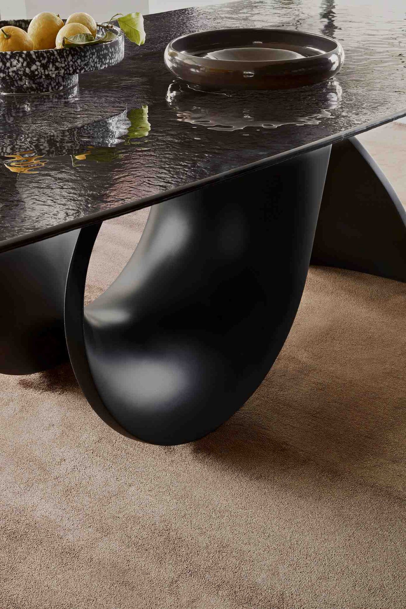Seashell Dining Table | Dining Tables | Space Modern