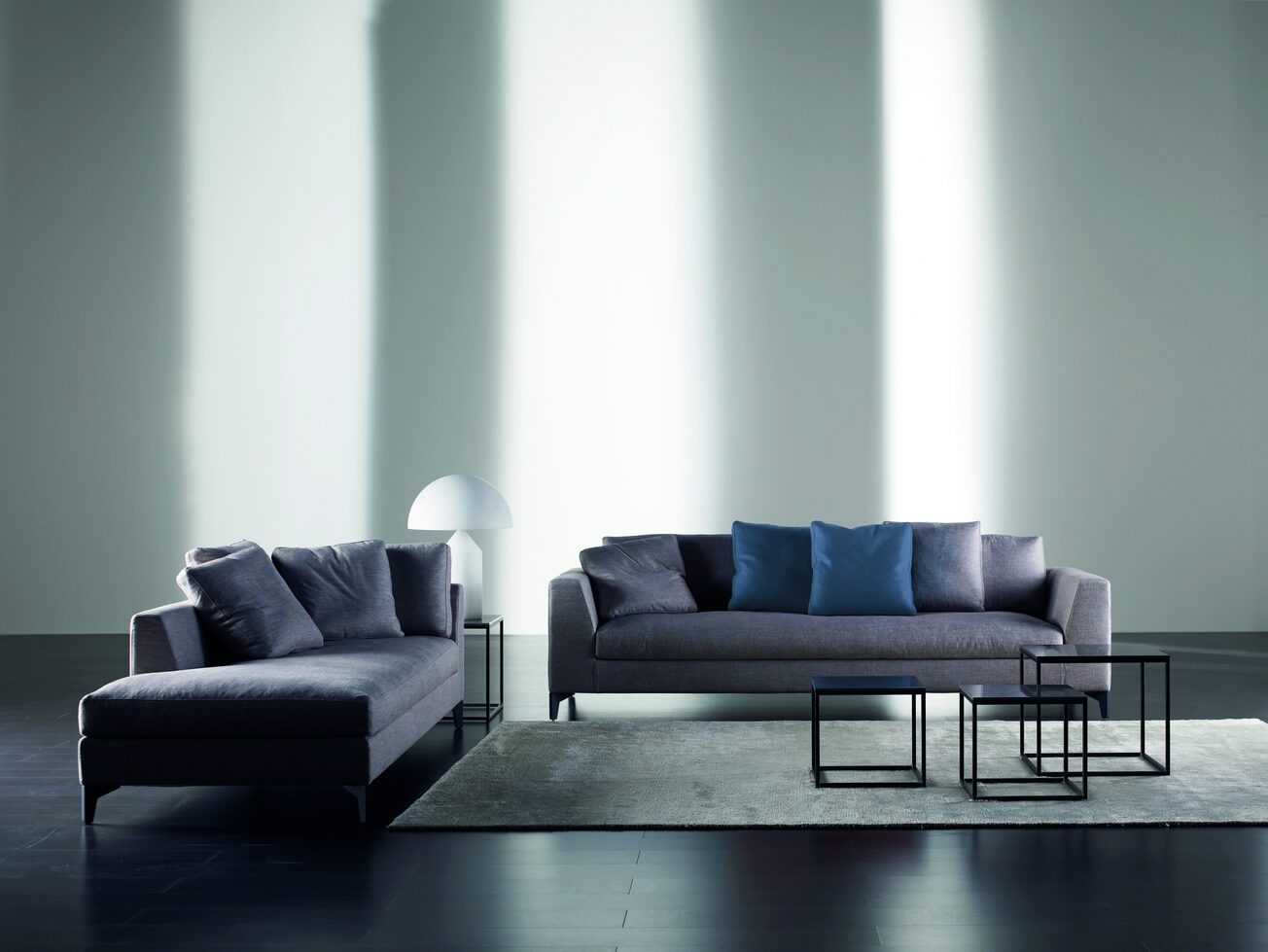 Louis Up is an elegant and chic sofa by Meridiani.